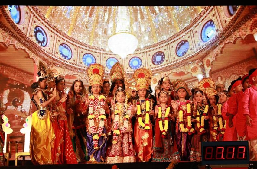  Youngsters Shine in Pune’s Record-Breaking “Geet Ramayana” Spiritual Drama