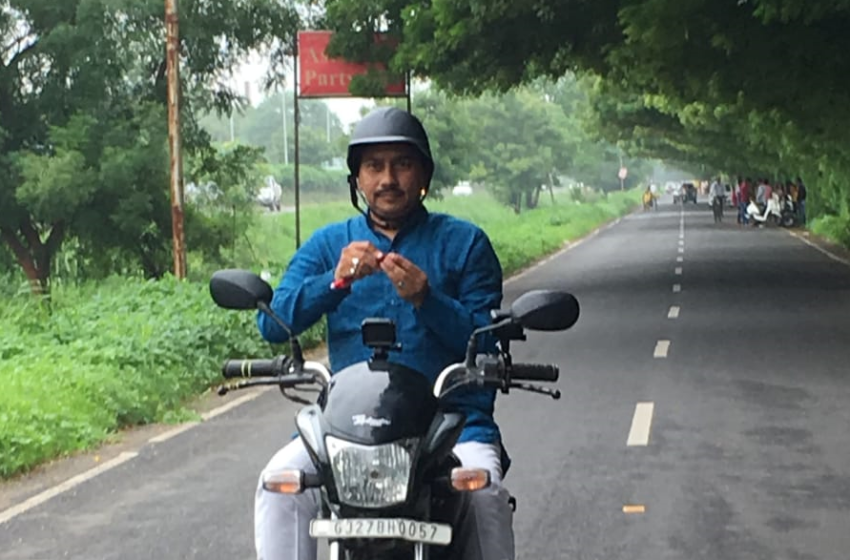  Mastering Micro Art: Sculpting on Betel Nut While Riding a Bike
