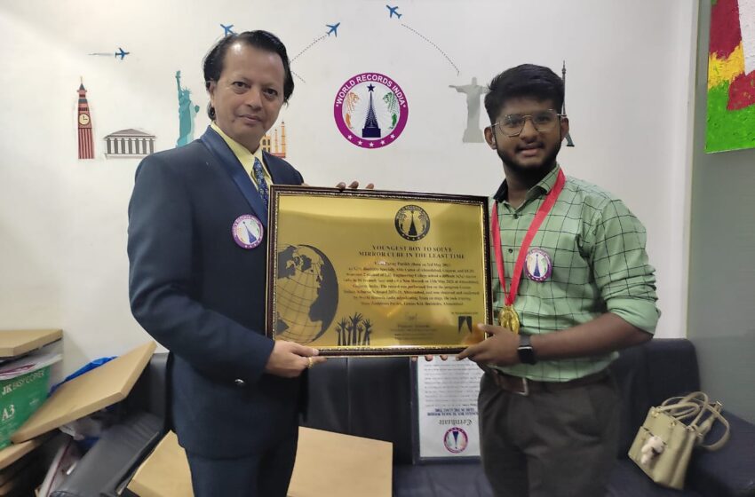  Viral Parag Parikh Sets New Record Solving 3x3x3 Mirror Cube in 54 Seconds