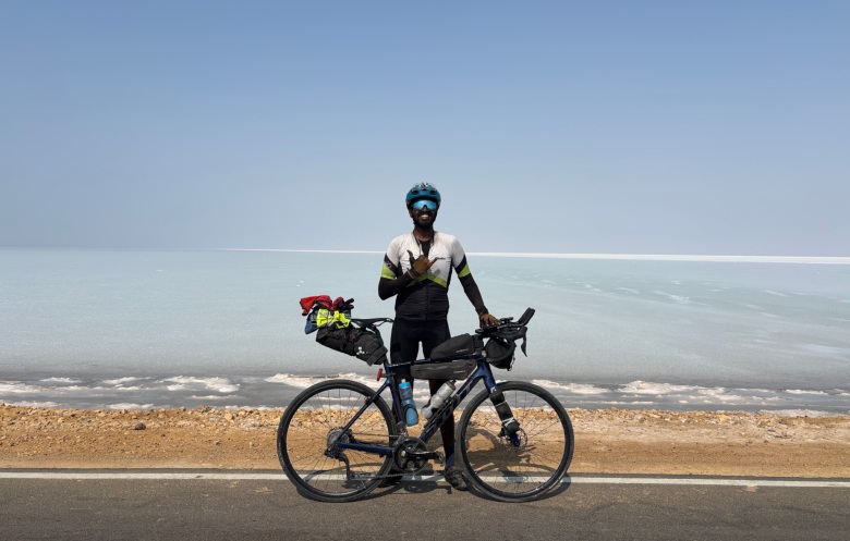  Indian Cyclist Sets Record for Fastest Solo East-to-West Ride Across India