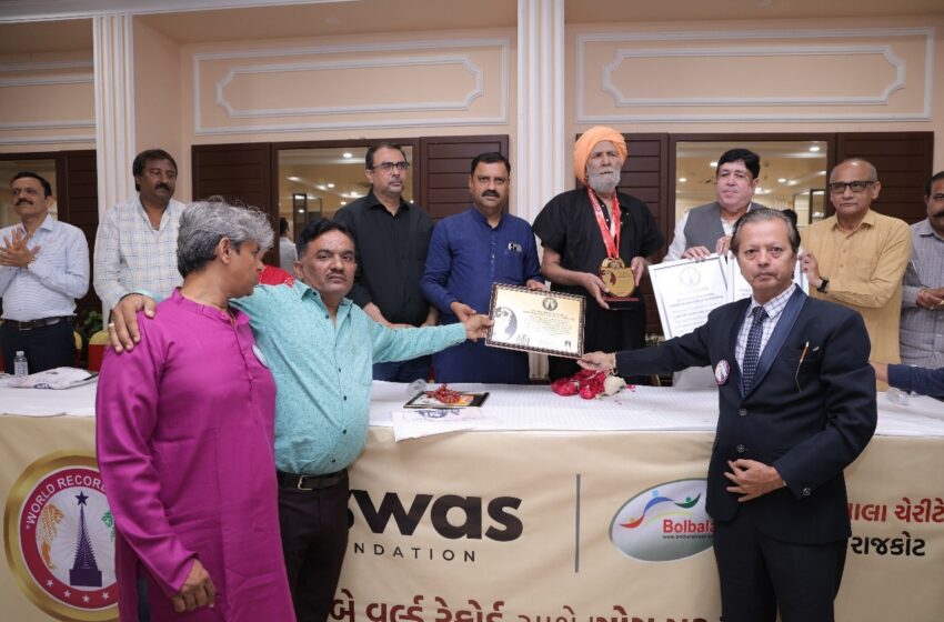  Gujarat Yogi Achieves New World Record: 70-Year-Old Holds Padmasana for Over 3 Hours