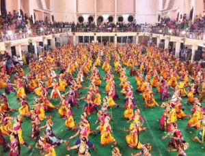 500 Dancers Set World Record with Largest Simultaneous Andhranatyam Performance