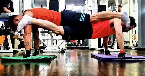  Greek Athletes Reclaim World Record With 45 Consecutive Tandem Knuckle Push-Ups